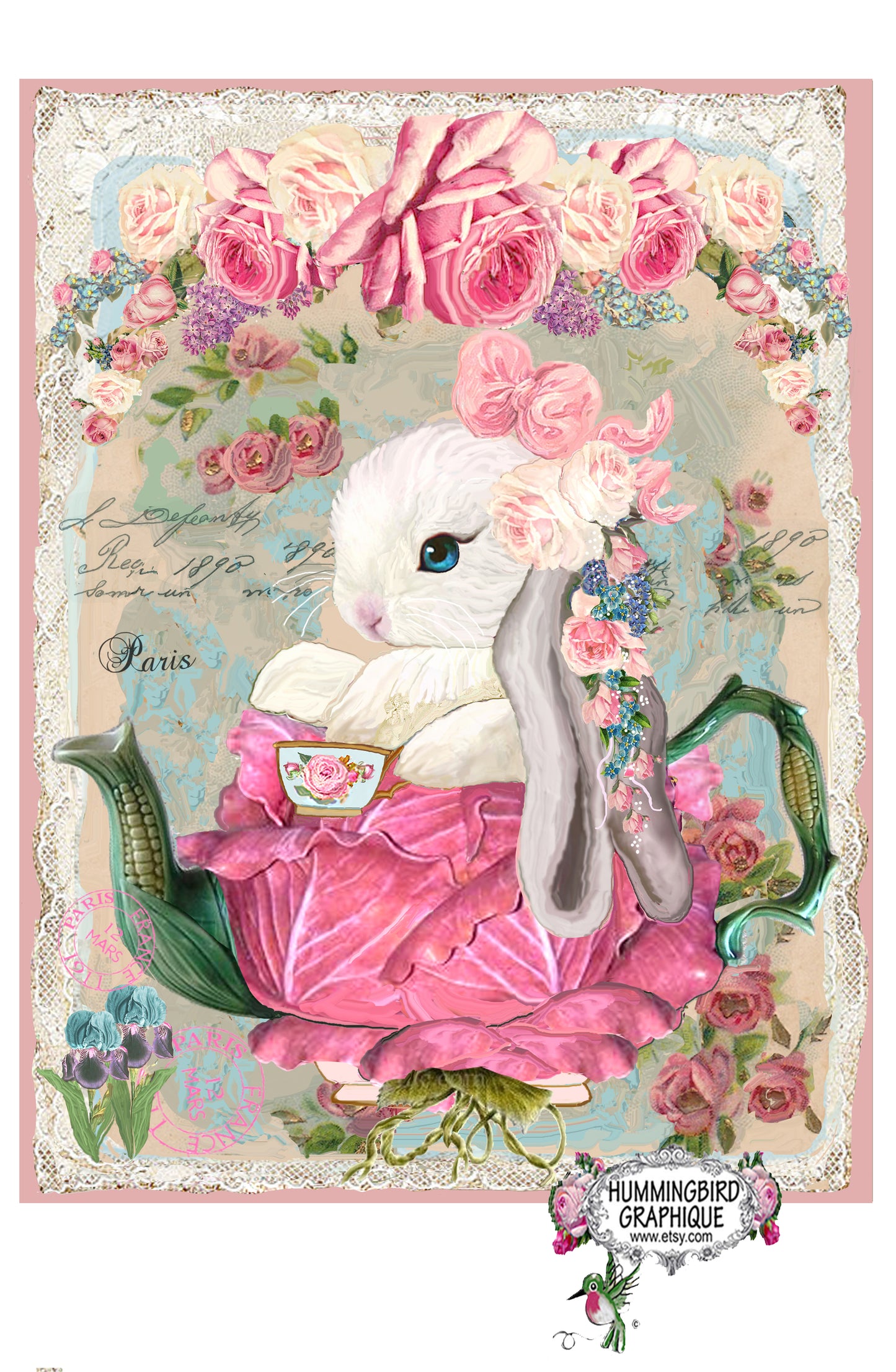 #592 PRÉCIEUX BÉBÉ LAPIN DANS UNE THÉIÈRE EN CHOU ROSE AVEC DES ROSES ET DES IRIS - BELLE IMAGE SHABBY
